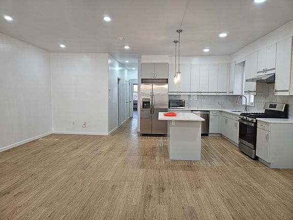 3rd image of 2357 E 27th St Floor 2