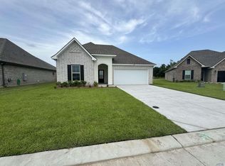 260 Marie Claire Dr, Houma, LA 70364