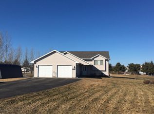 3911 Valley View Dr NE, Bemidji, MN 56601