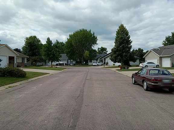 4th image of 139 Cedar Dr S