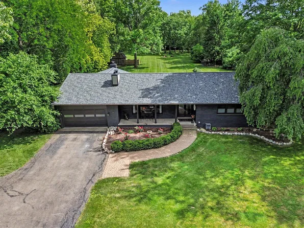 1145 Bemis Rd, Saline, MI 48176
