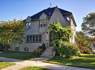 3747 Cleveland Ave, Brookfield, IL 60513