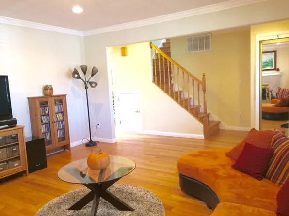 1172 Arlington Ln, San Jose, CA 95129