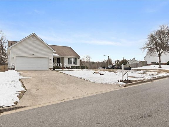 5th image of 5800 Edgebrook Ct