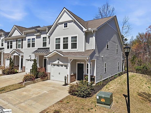 2nd image of 29 Jaycee Ct