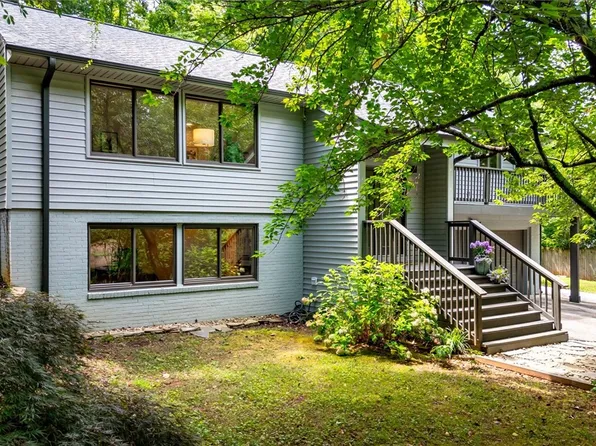 305 Lancelot Dr, Clemson, SC 29631