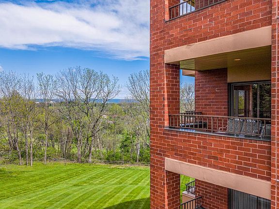 3rd image of 455 Windmere Dr APT 3B
