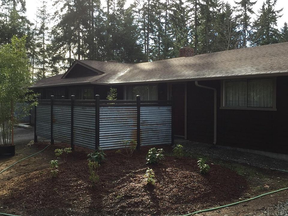 Front of unit - with private fenced partition
