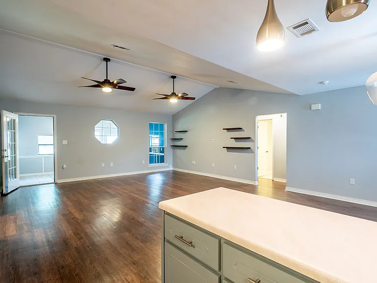 2823 Lake Silver Rd — Photo 17