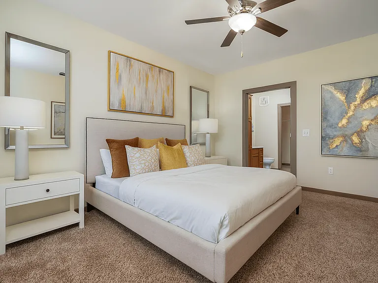 Austin Park Apartments — Photo 6