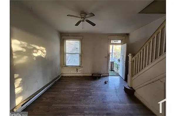 Building Photo - 709 Denison St