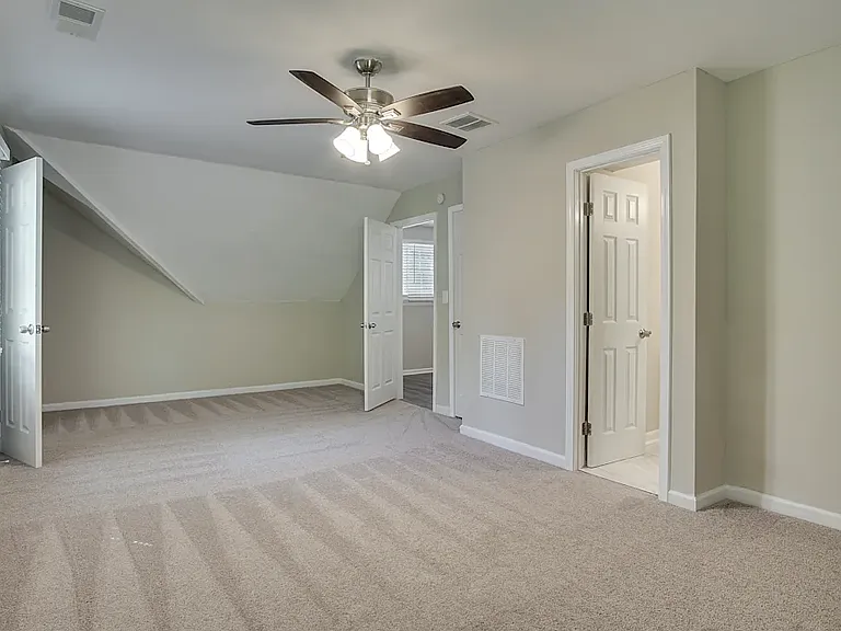 2416 Wood Hill Ln — Photo 3