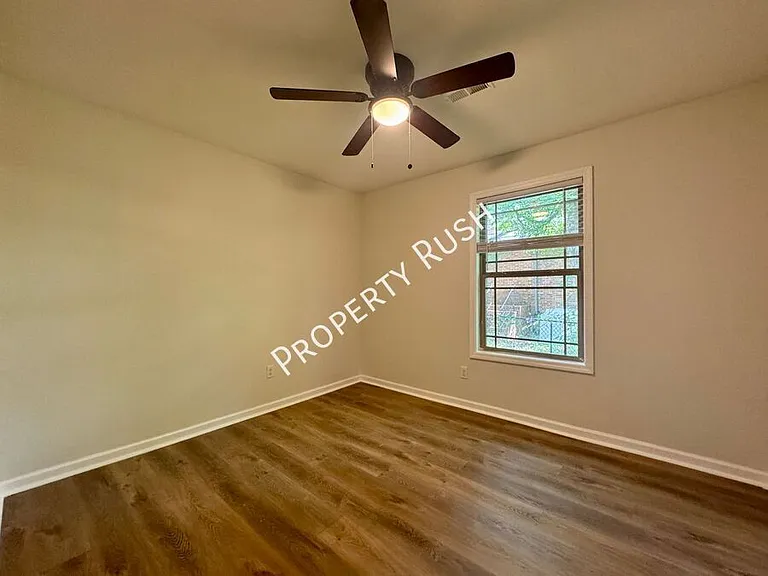 1718 Portland St #A — Photo 14