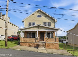 512 W Girard St, Mount Carmel, PA 17851