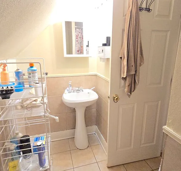 2443 N Bartlett Ave — Photo 18