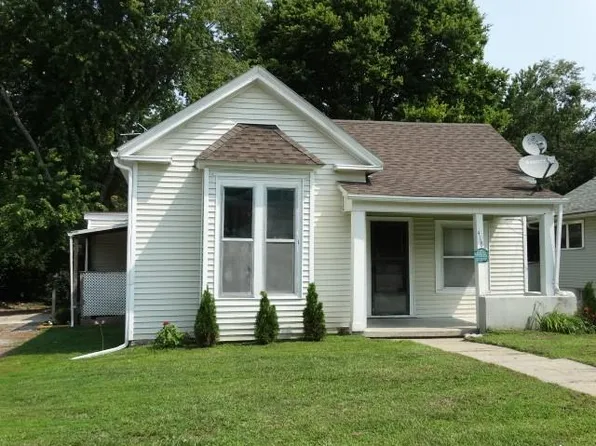 418 E Main St, Richmond, MO 64085