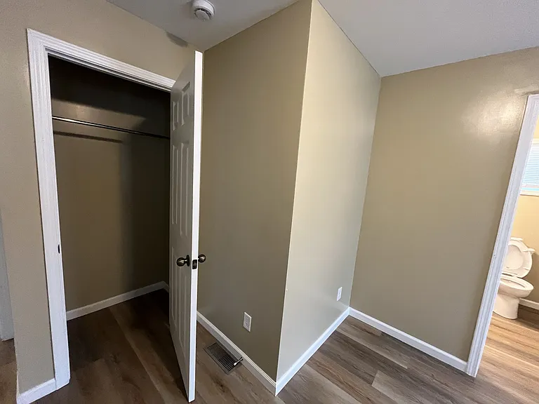 425 Paul Ave — Photo 27