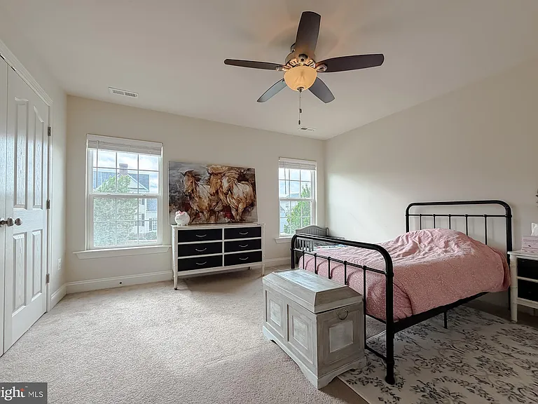 23687 Coventry Dr — Photo 42