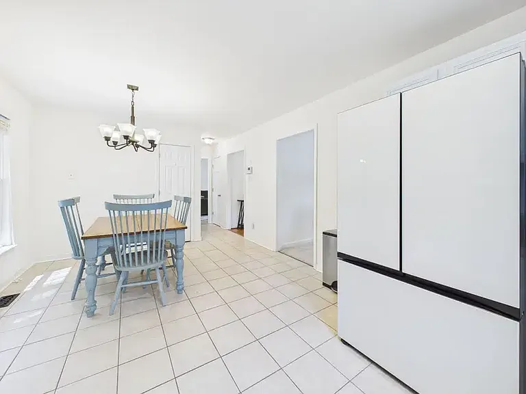 6006 Summerhouse Ct — Photo 11