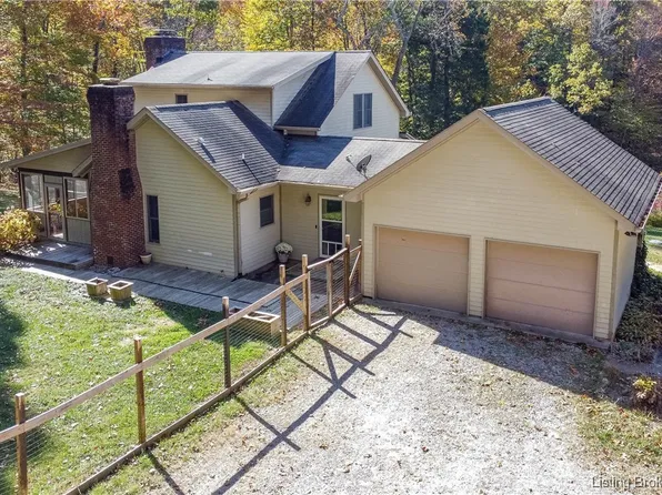 3990 Seven Springs Road SE, Elizabeth, IN 47117