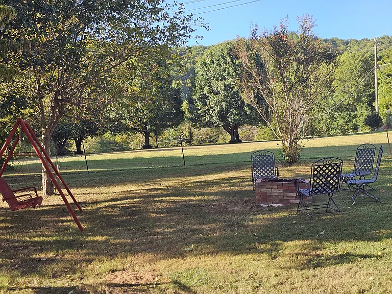 Red Plum Ln — Photo 27