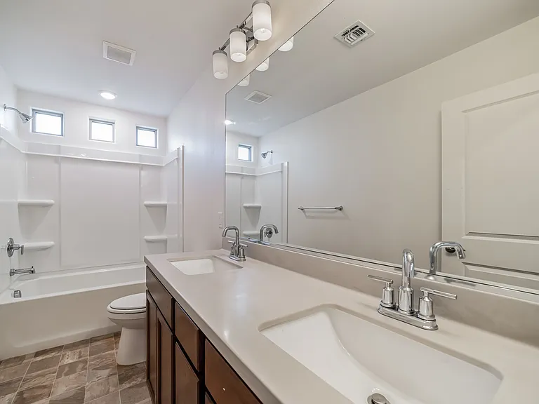 8350 Monroe Bay St — Photo 9