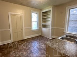 2627 S 6th St, Milwaukee, WI 53215