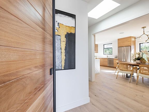 2nd image of 100 Foerster St