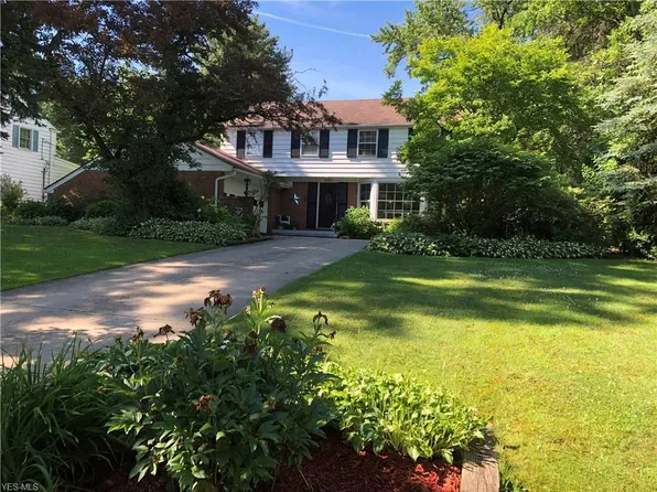 3158 Somerset Dr, Shaker Heights, OH 44122
