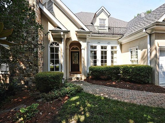 3rd image of 4114 Waterford Dr