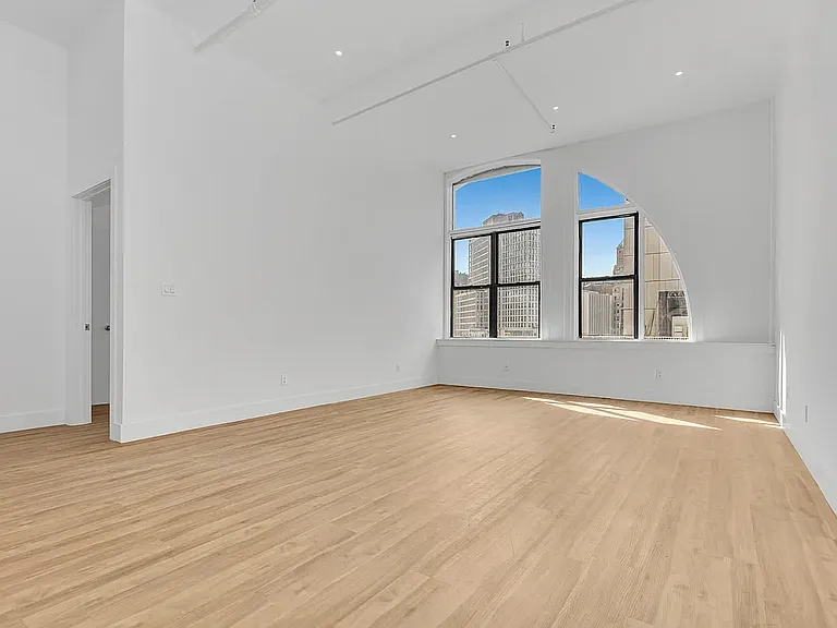 81 Willoughby St #405 — Photo 1