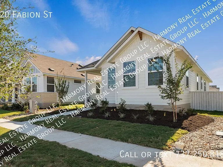 220 Fabion St — Photo 1