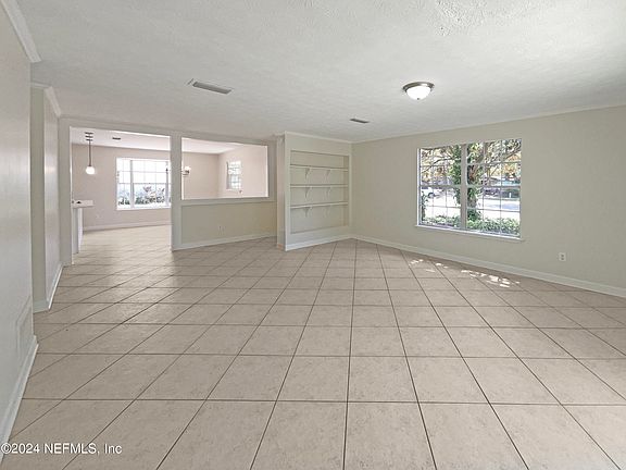3rd image of 11631 MOSSY Way