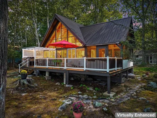 12 Sunset Road, Frye Island, ME 04071