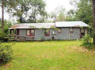 459 3rd St SW, Cairo, GA 39828