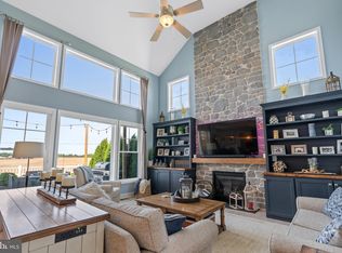 670 Spring Hollow Dr, Middletown, DE 19709