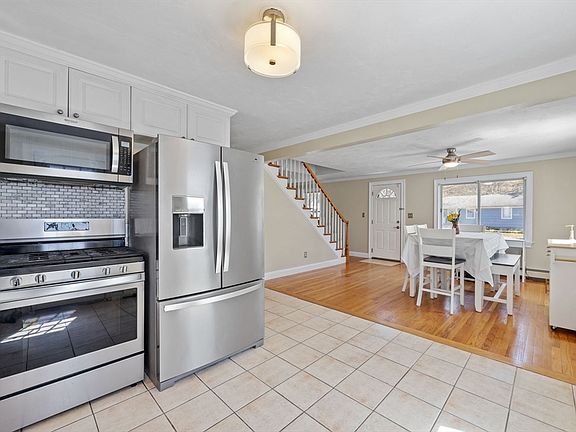 4th image of 90 Hathaway St