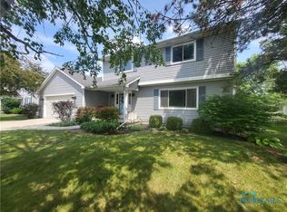 424 Patriot Dr, Waterville, OH 43566