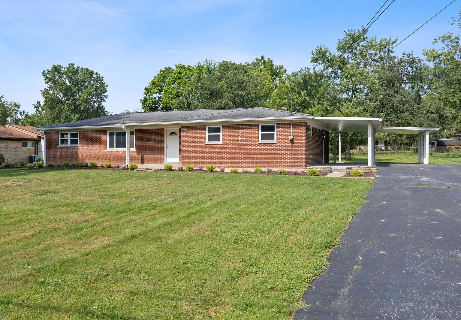 4 bed, 1588 sqft, $2,350 — Photo 1