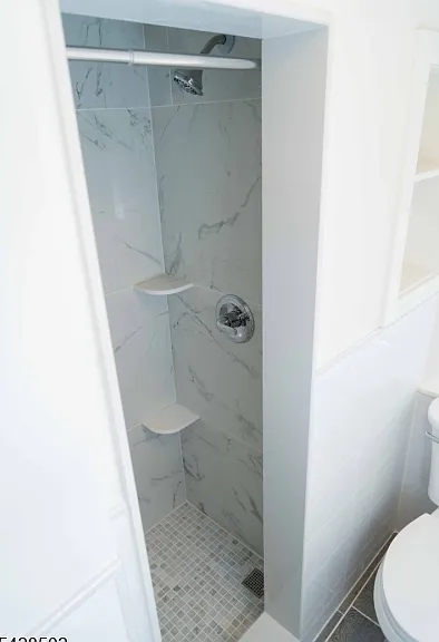 518 Monroe St #3 — Photo 4
