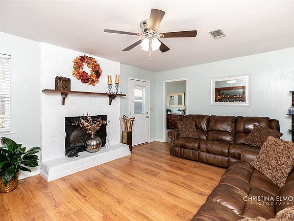 4th image of 307 Countrywood Dr