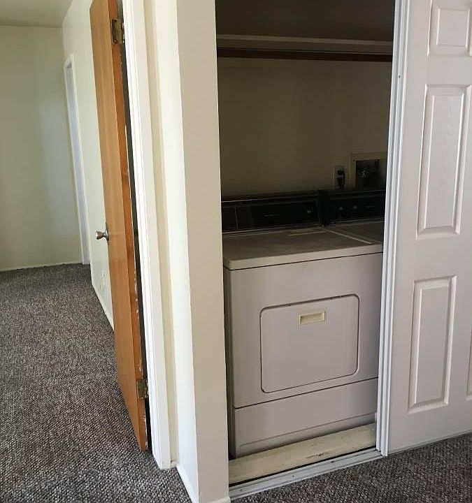 Washing machine and Dryer come with unit