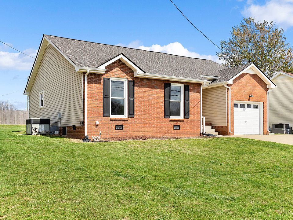 1st image of 3105 Larson Ln