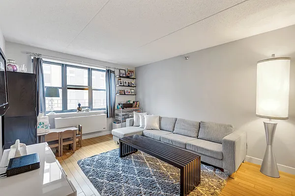 Rented by Compass | media 19