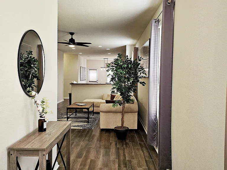 Skyview Silver Dr — Photo 4