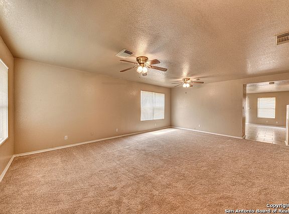 2nd image of 1639 Sunbend Fls