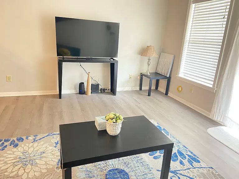 108 Schultz St #108 — Photo 4