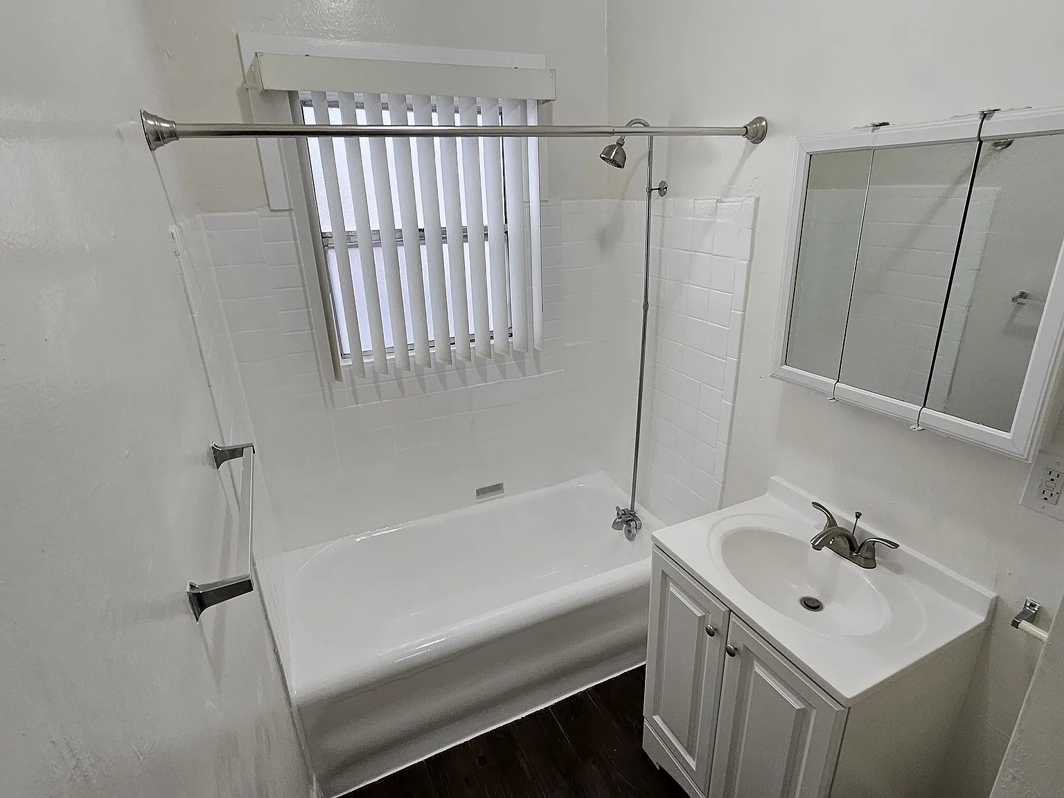 Studio, 350 sqft, $1,250 — Photo 4