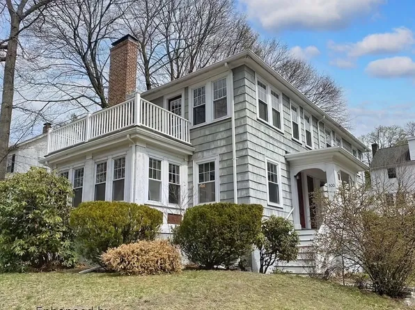 500 Lowell Ave #2, Newton, MA 02460