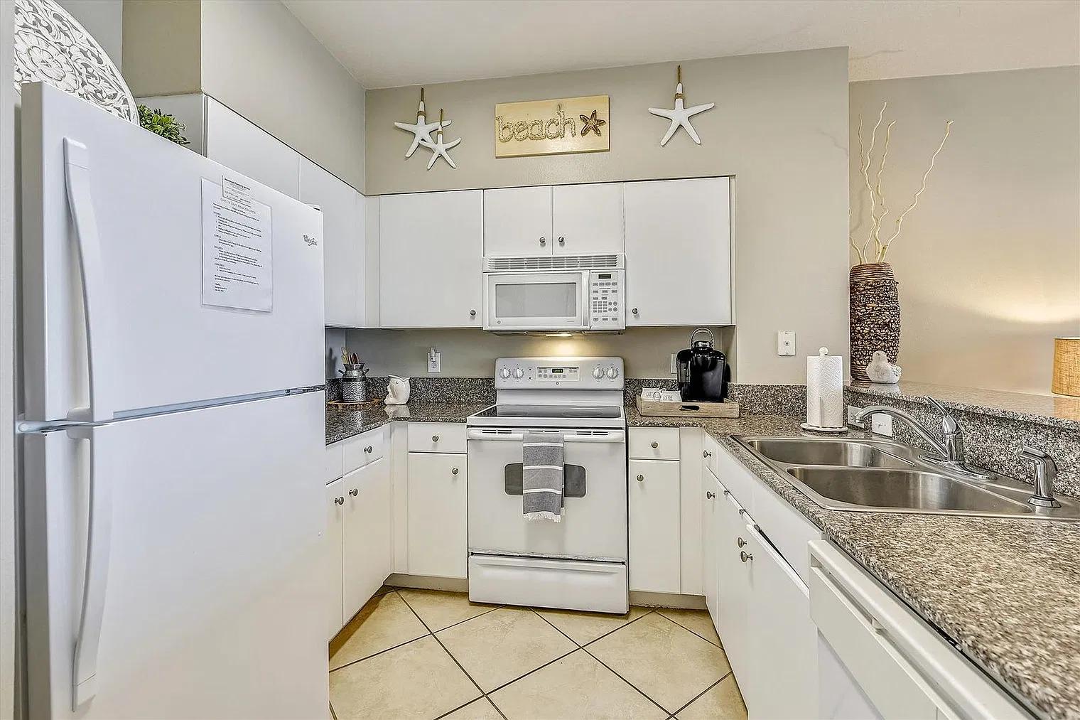 2 bed, 2.0 bath, 1248 sqft, $3,521 — Photo 4